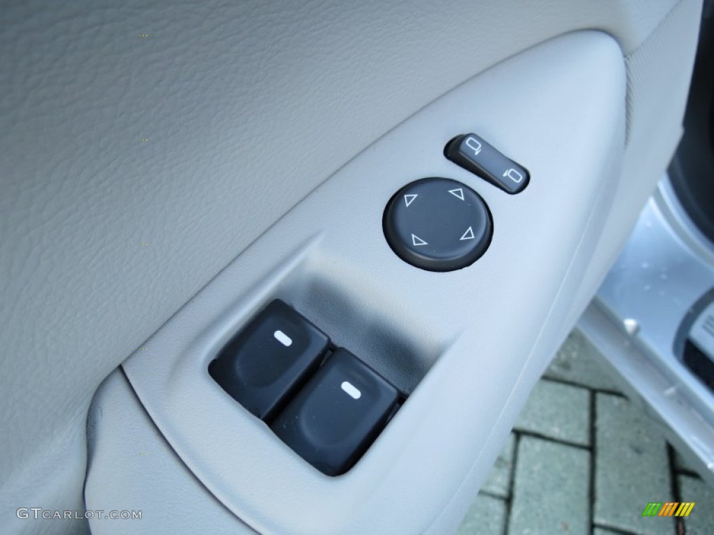 2010 Chevrolet Corvette Grand Sport Coupe Controls Photo #76637466