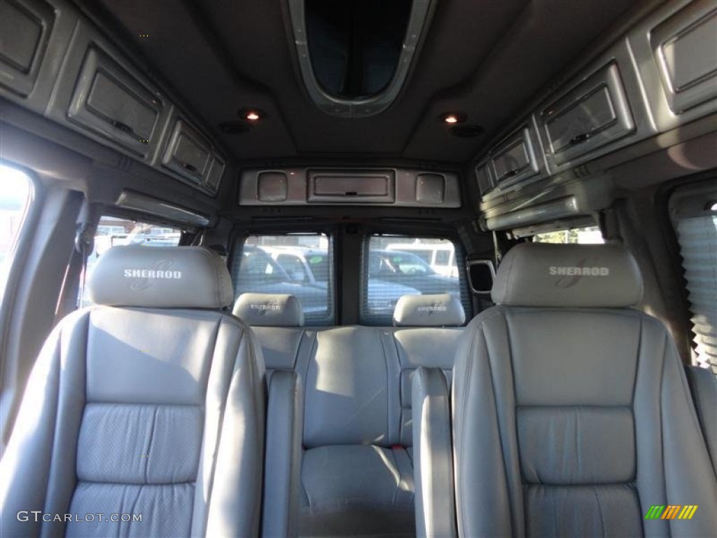 Neutral Interior 2004 GMC Savana Van 1500 Passenger Conversion Photo #76639743