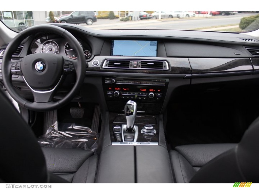 2012 7 Series 750i xDrive Sedan - Alpine White / Black photo #13