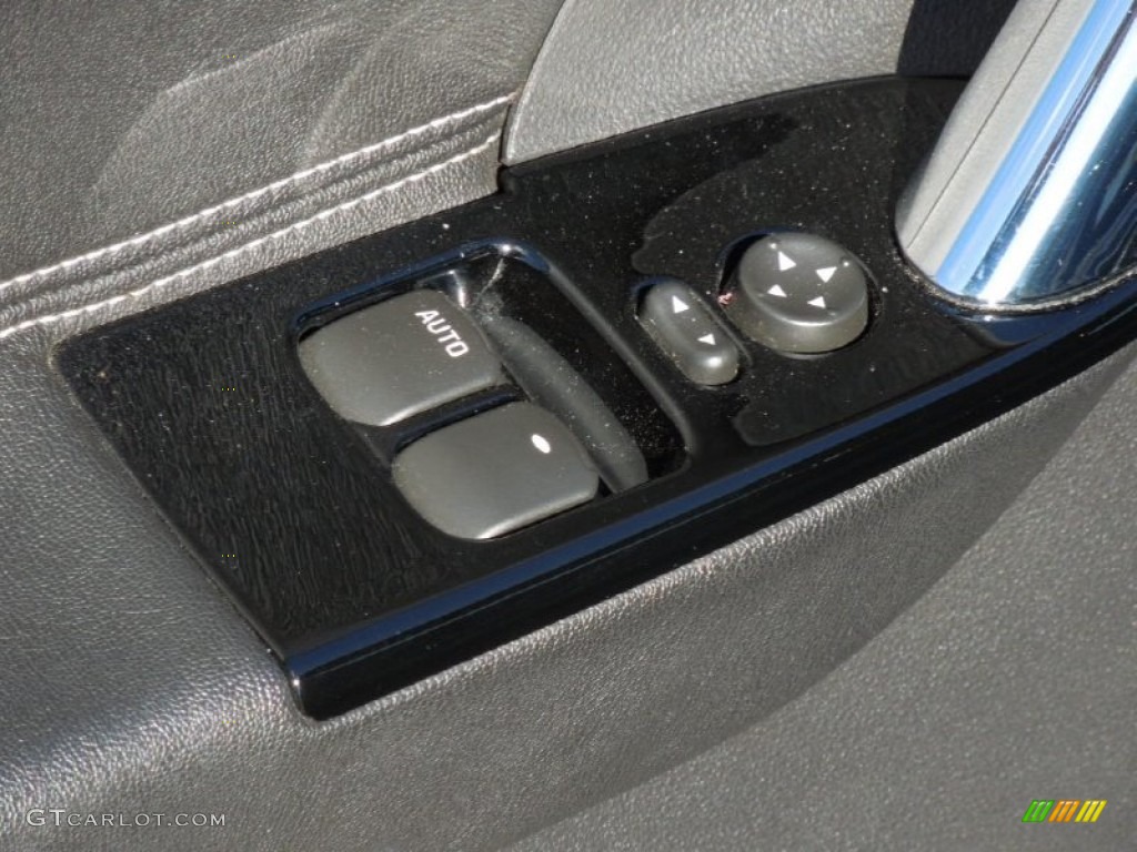 2007 Sky Red Line Roadster - Silver Graphite / Black photo #11