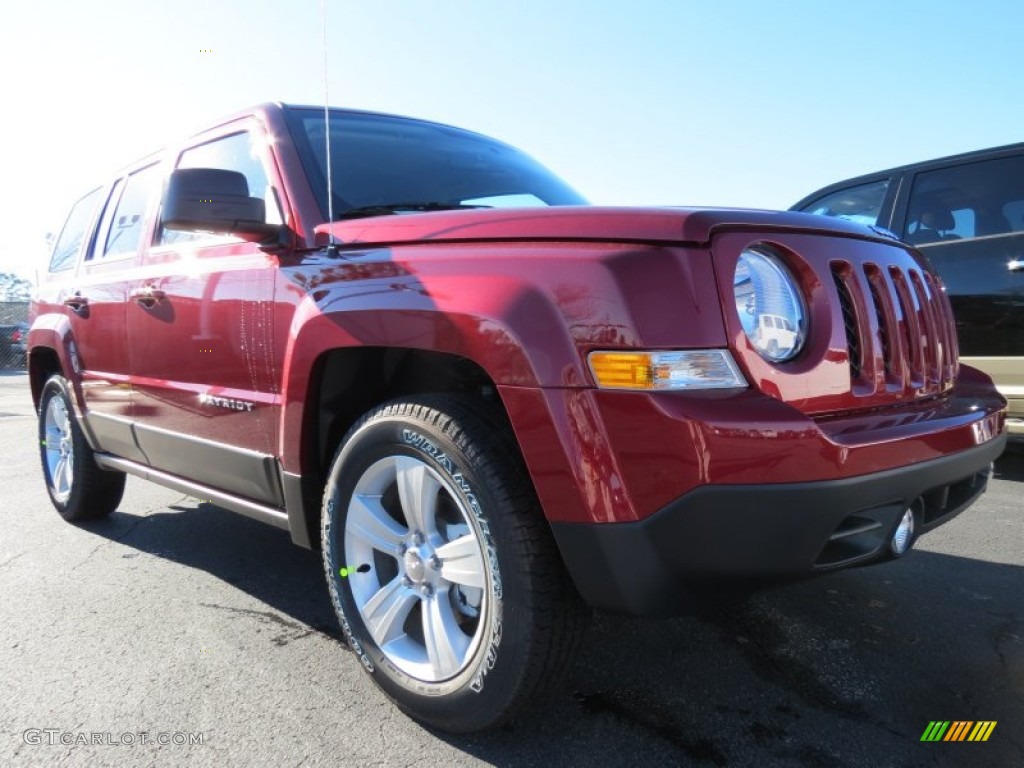 2013 Patriot Sport - Deep Cherry Red Crystal Pearl / Dark Slate Gray photo #4