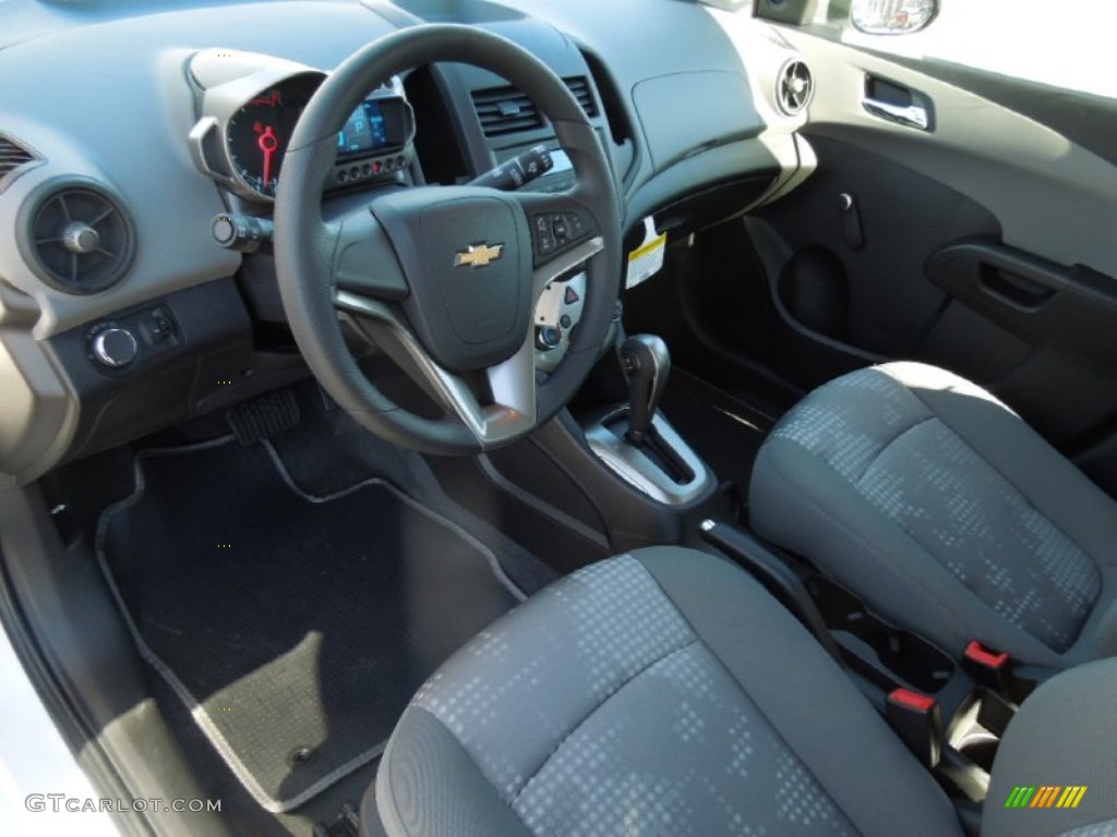 Jet Black/Dark Titanium Interior 2013 Chevrolet Sonic LS Hatch Photo #76643620