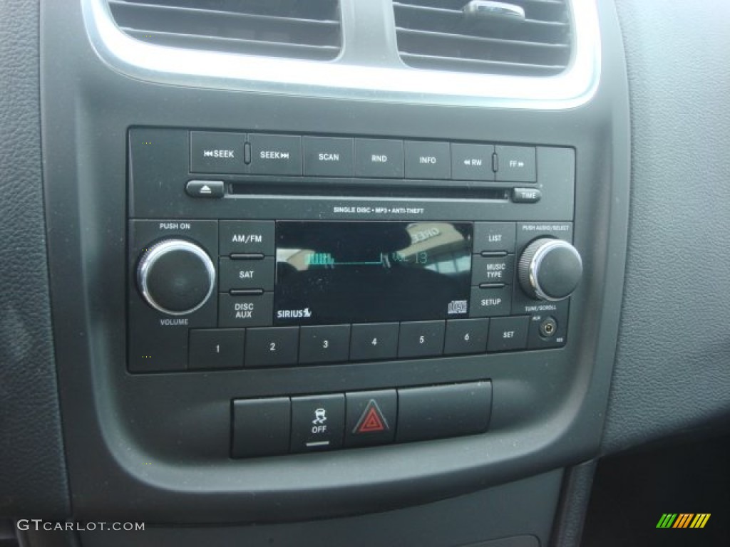 2012 Dodge Avenger SXT Audio System Photo #76644247