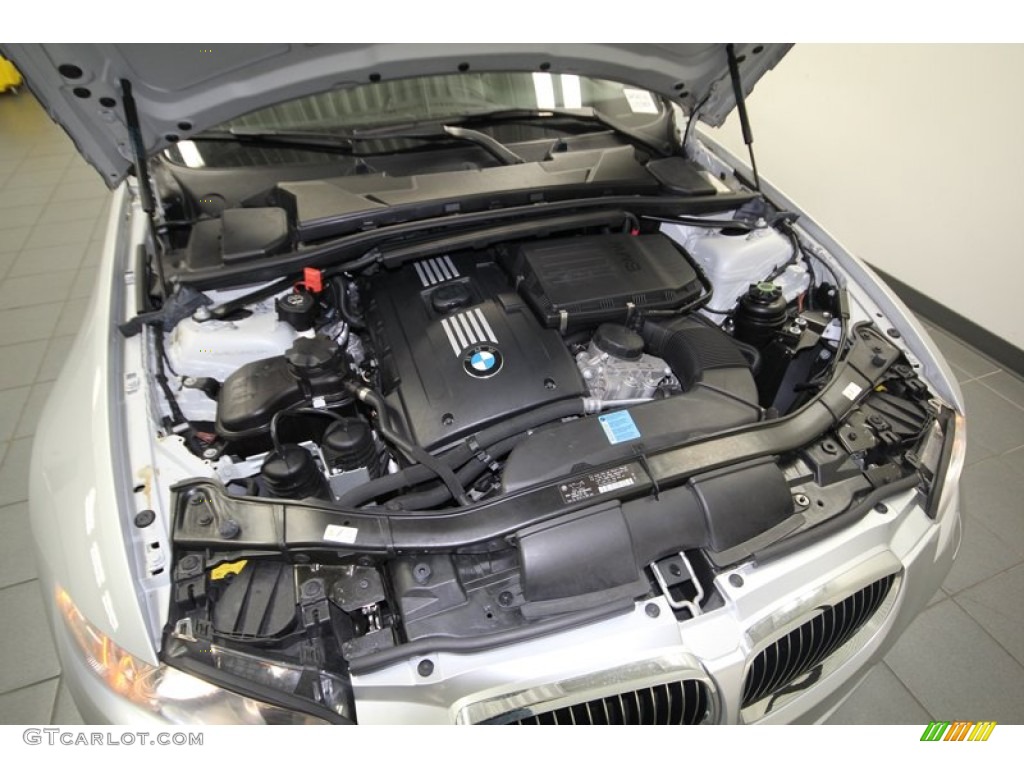 2010 BMW 3 Series 335i Coupe Engine Photos