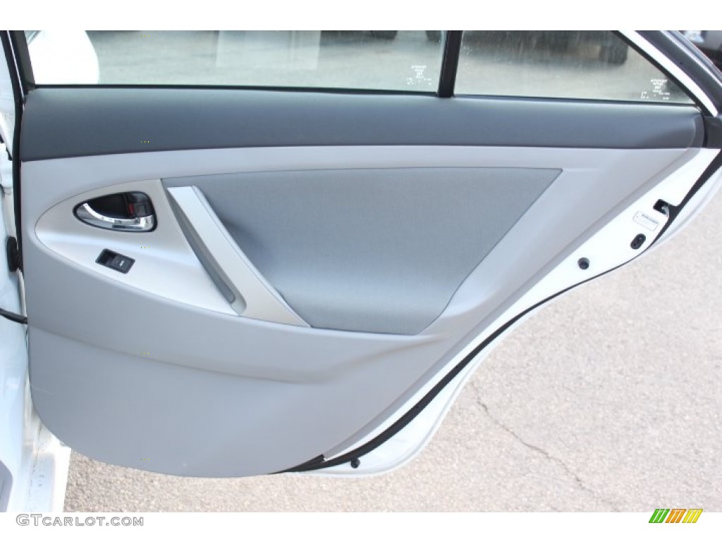 2010 Toyota Camry Standard Camry Model Ash Gray Door Panel Photo #76646151