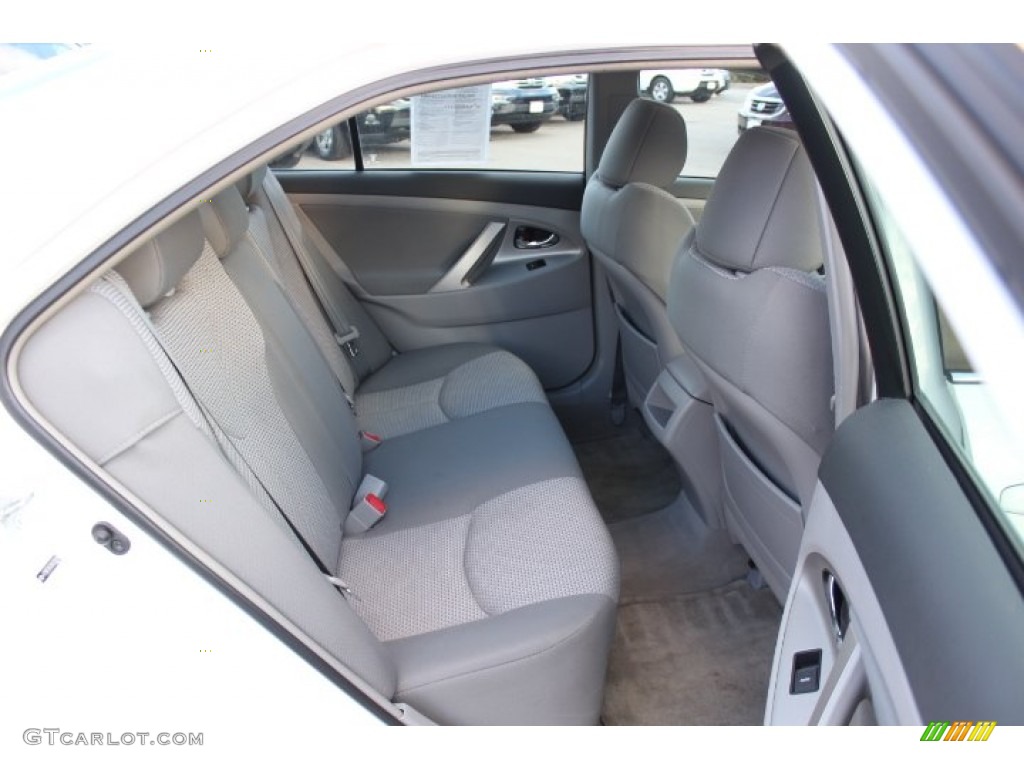 2010 Toyota Camry Standard Camry Model Rear Seat Photo #76646169