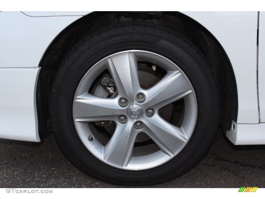 2010 Camry  - Super White / Ash Gray photo #25