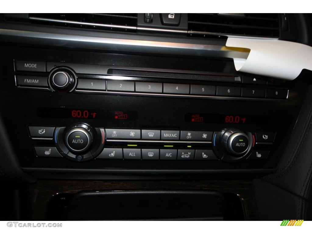 2013 BMW M6 Coupe Controls Photo #76650738