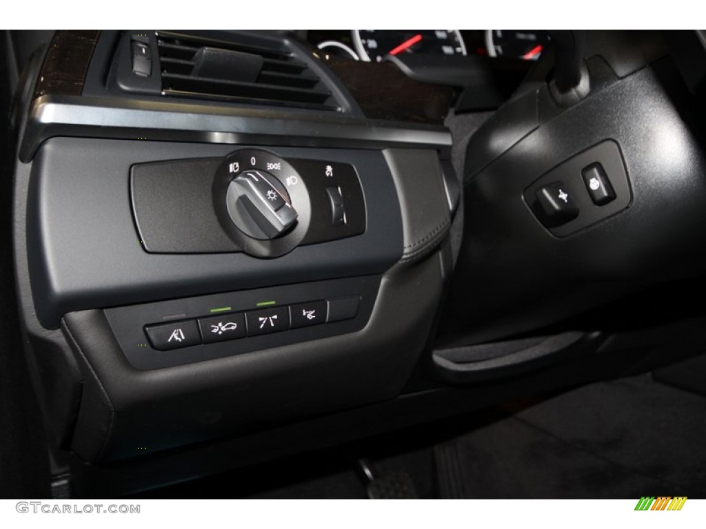 2013 BMW M6 Coupe Controls Photo #76650912