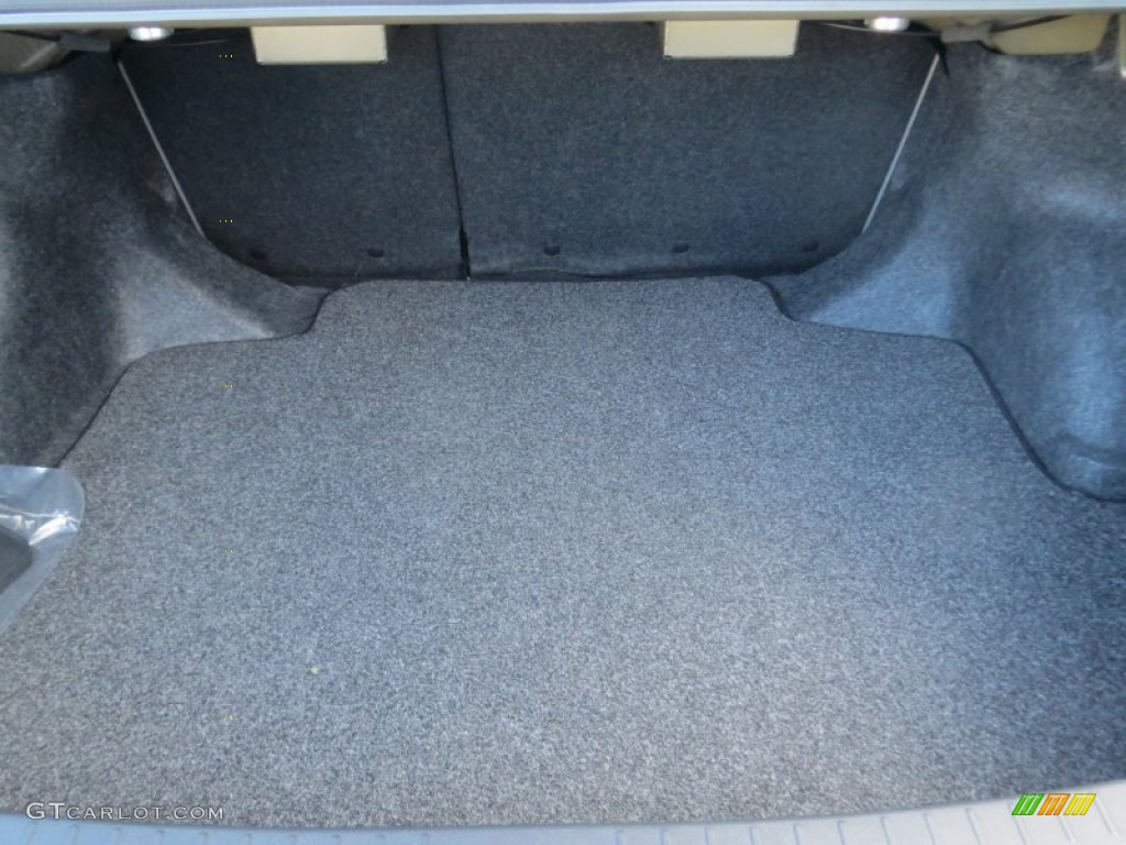 2013 Toyota Camry LE Trunk Photo #76653434