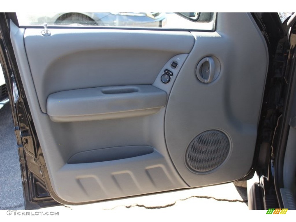 2005 Jeep Liberty Renegade 4x4 Medium Slate Gray Door Panel Photo #76654404