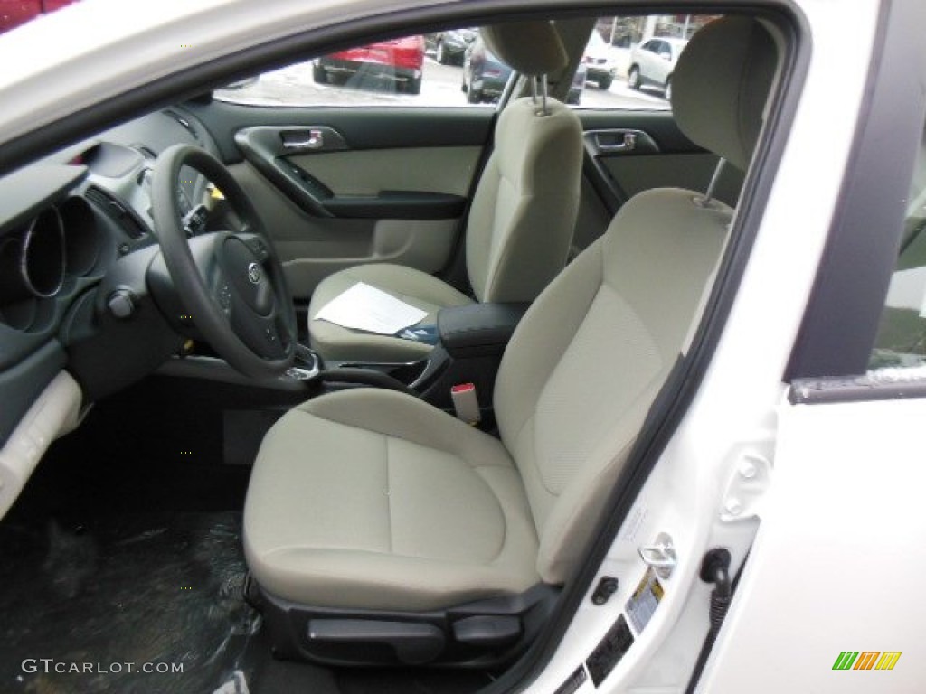 2013 Kia Forte EX Front Seat Photos