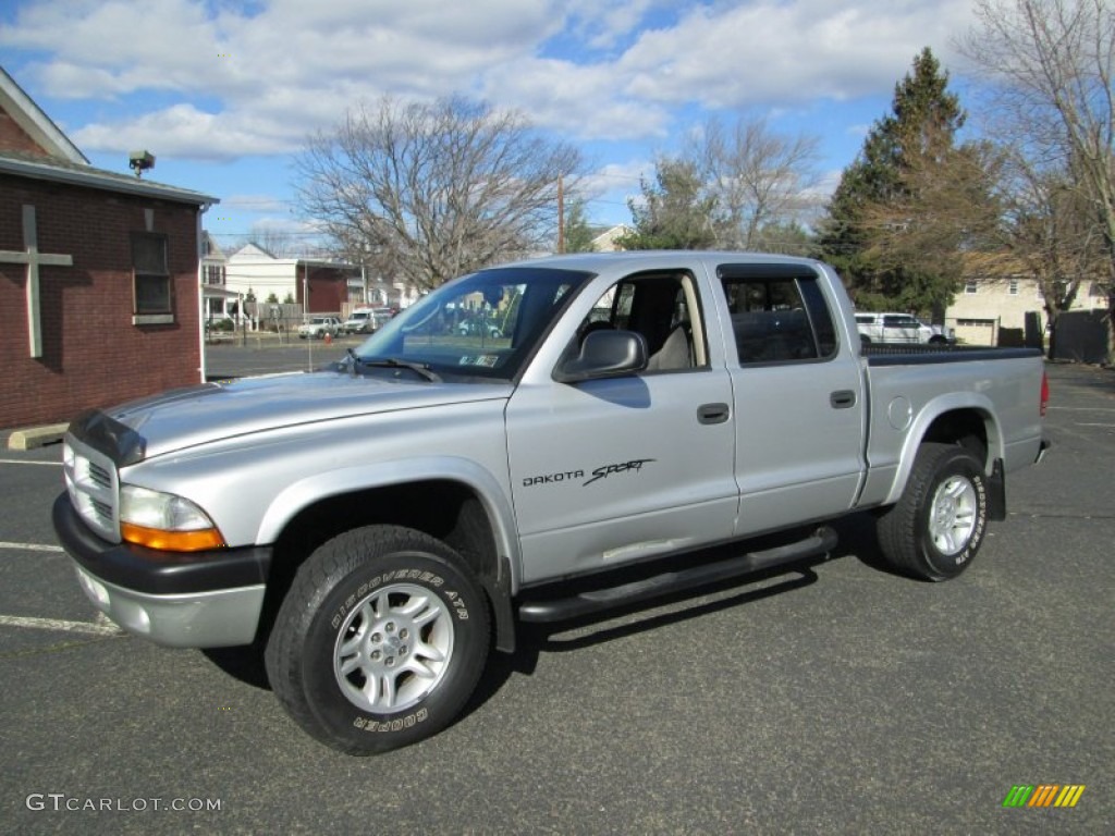 2001 Dakota Sport Quad Cab 4x4 - Bright Silver Metallic / Dark Slate Gray photo #1