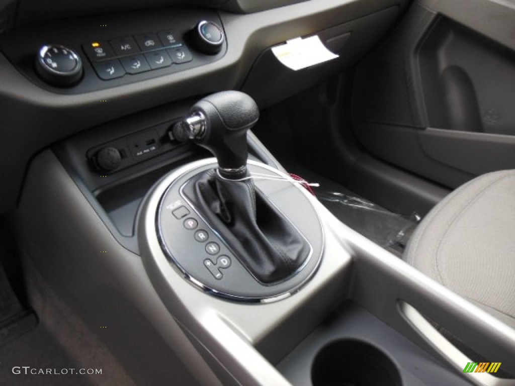 2013 Kia Sportage LX Transmission Photos