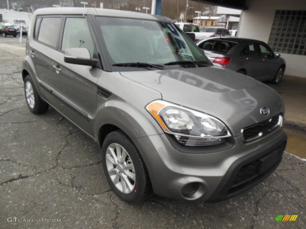 Titanium Gray 2013 Kia Soul + Exterior Photo #76657260