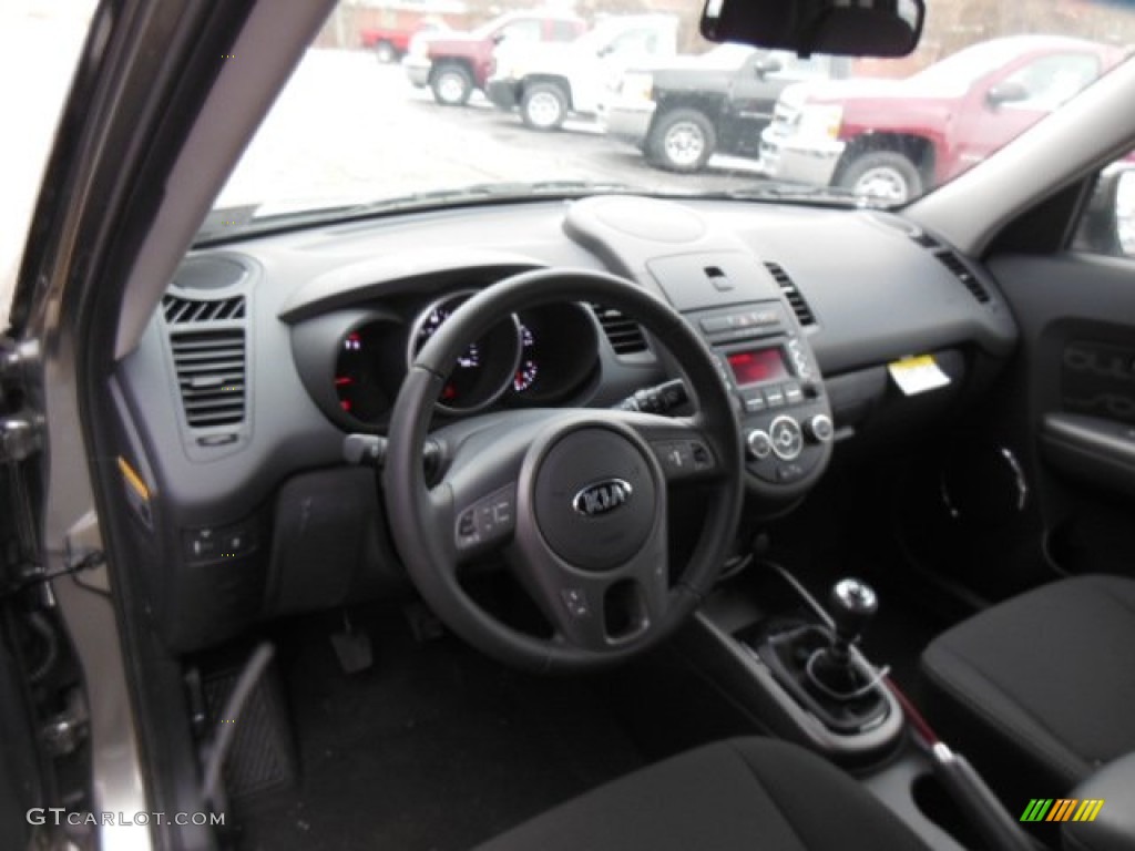 Black Soul Logo Cloth Interior 2013 Kia Soul + Photo #76657377
