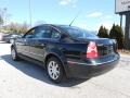 Black - Passat GLS Sedan Photo No. 7