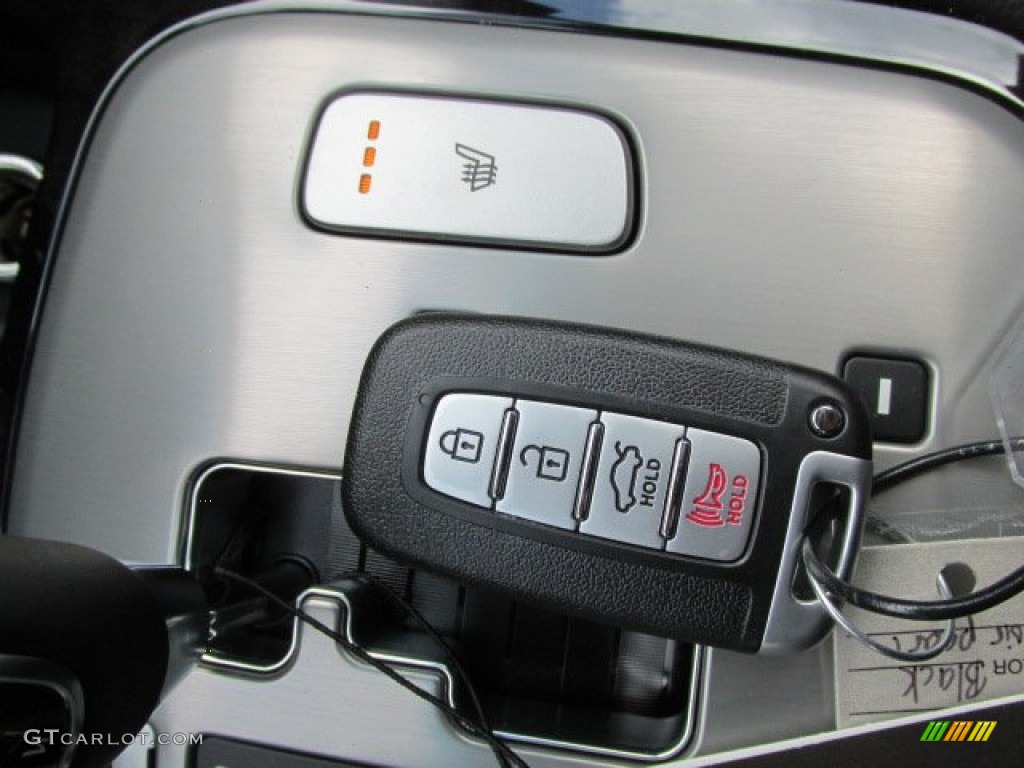 2013 Hyundai Genesis 3.8 Sedan Keys Photo #76660025