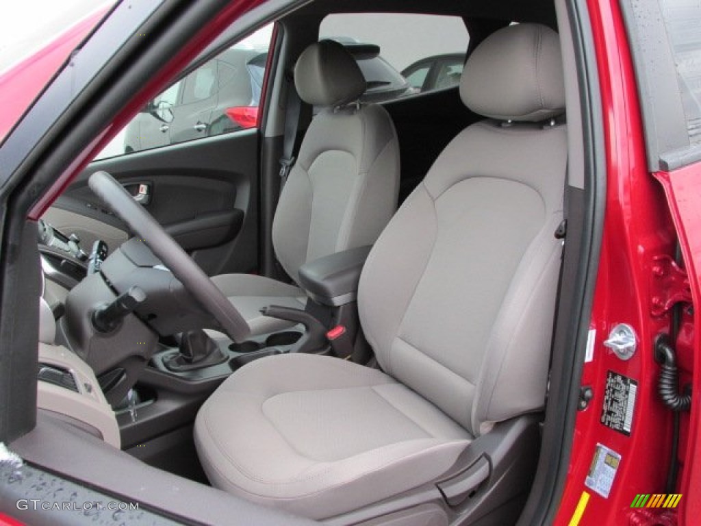 2013 Hyundai Tucson GL Front Seat Photos