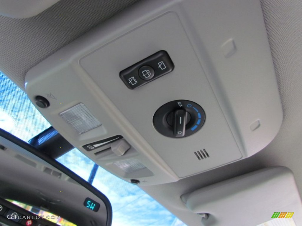 2006 SRX V6 - Stealth Gray / Light Gray photo #33