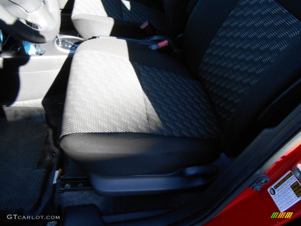 2009 SX4 Crossover Touring AWD - Vivid Red / Black photo #15