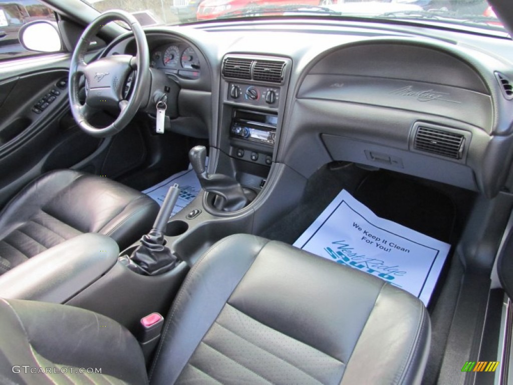 Dark Charcoal Interior 2002 Ford Mustang GT Convertible Photo #76663569