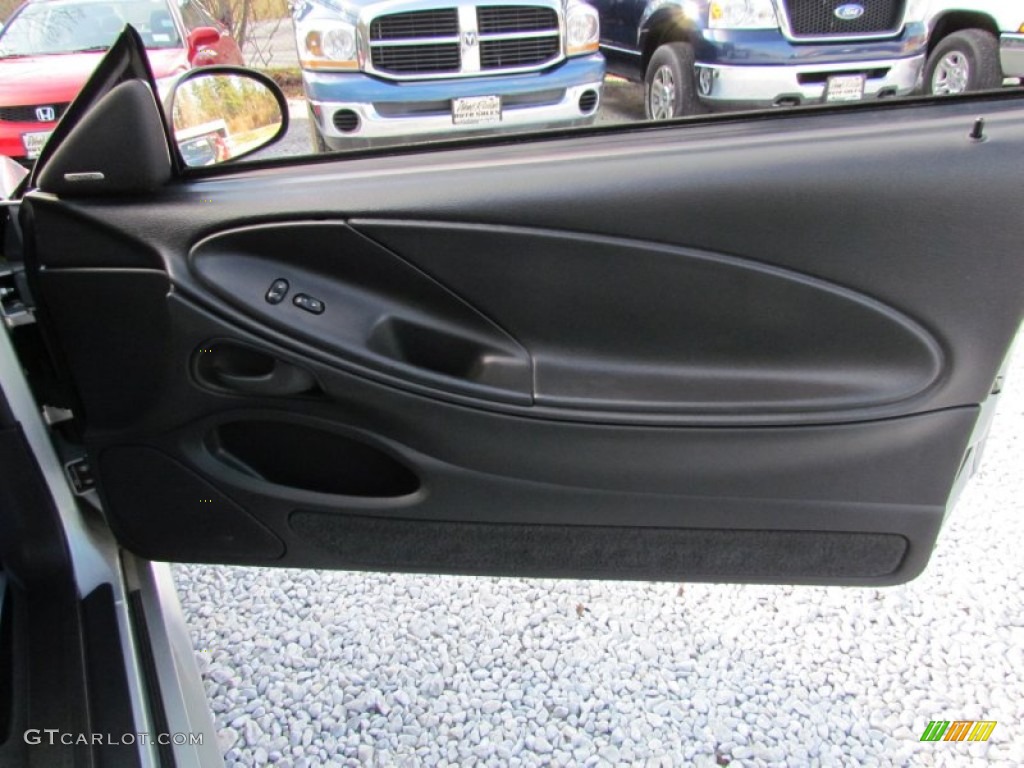 2002 Ford Mustang GT Convertible Dark Charcoal Door Panel Photo #76663587