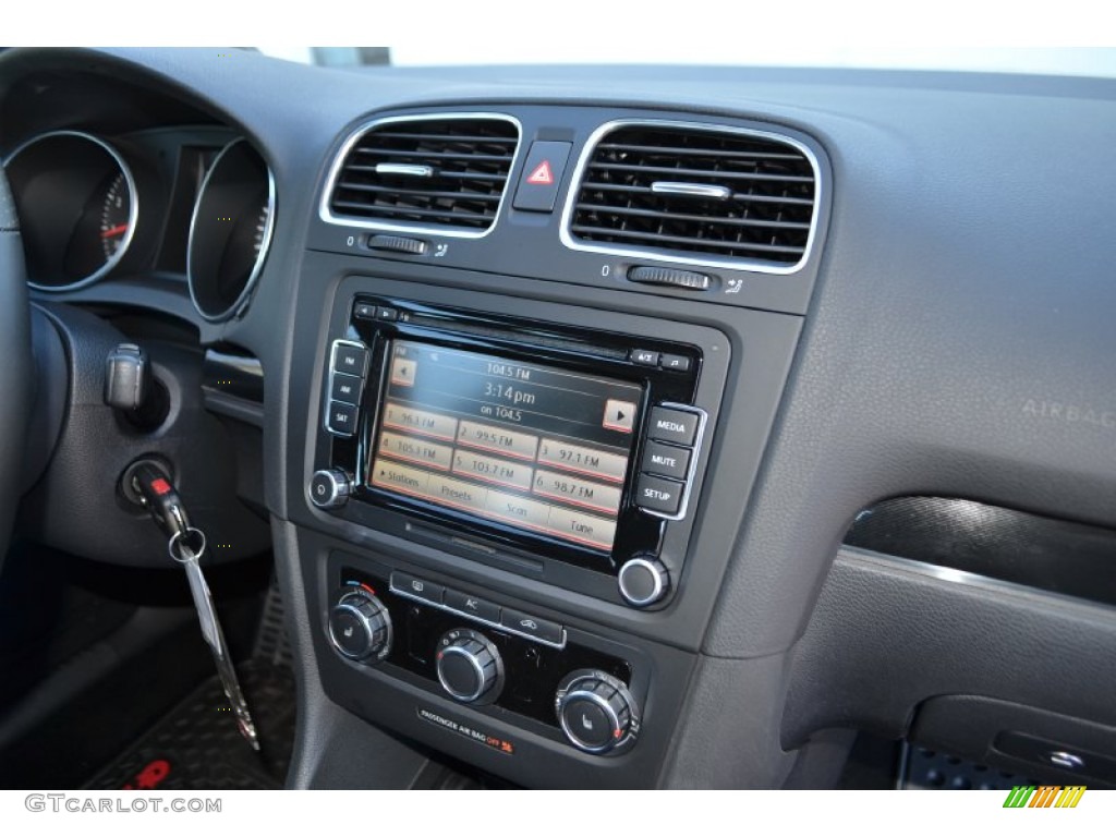 2010 Volkswagen GTI 2 Door Controls Photo #76668954