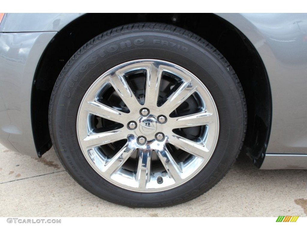2012 Chrysler 300 C Wheel Photos
