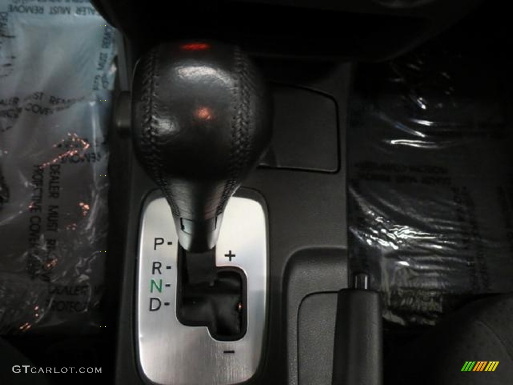 2005 Mitsubishi Outlander XLS Transmission Photos