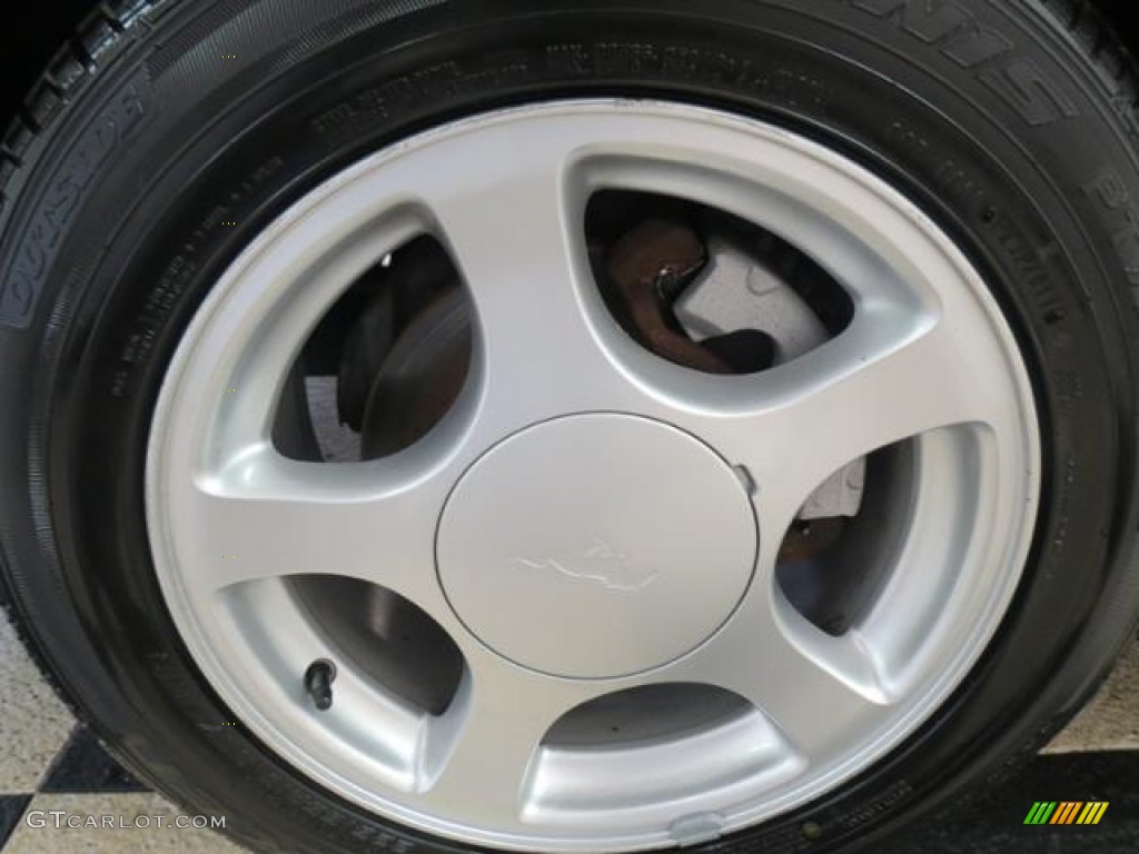2004 Ford Mustang V6 Coupe Wheel Photo #76672905