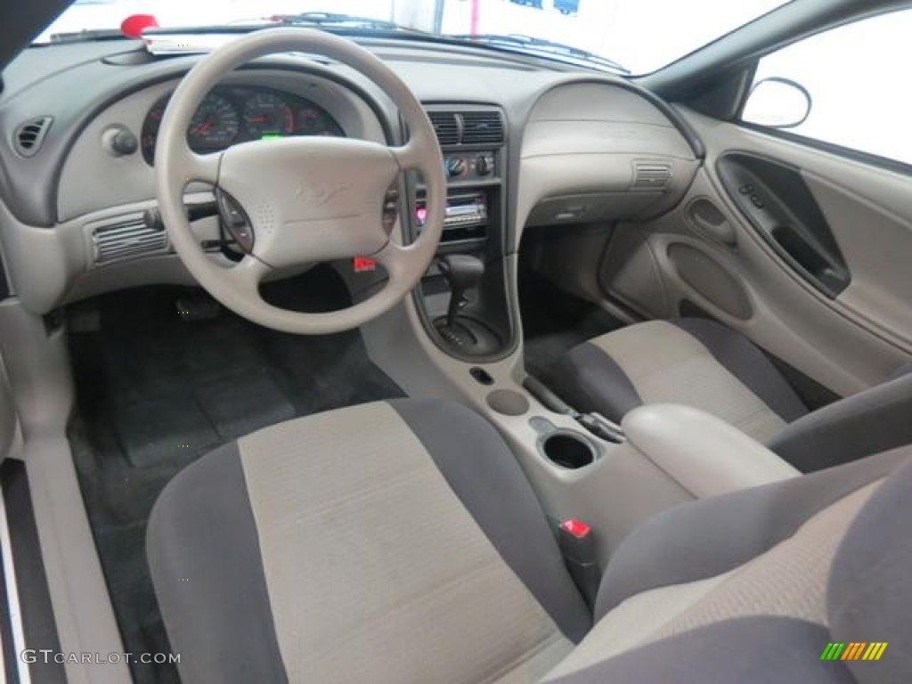 Medium Parchment Interior 2004 Ford Mustang V6 Coupe Photo #76672944
