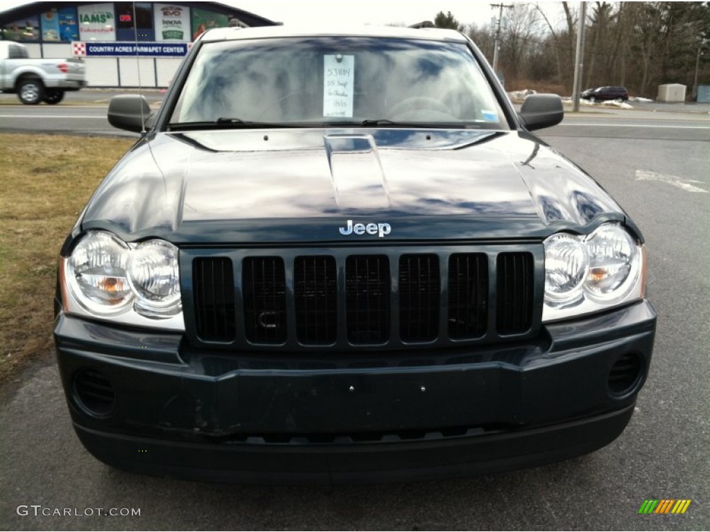 2005 Grand Cherokee Laredo 4x4 - Deep Beryl Green Pearl / Medium Slate Gray photo #3