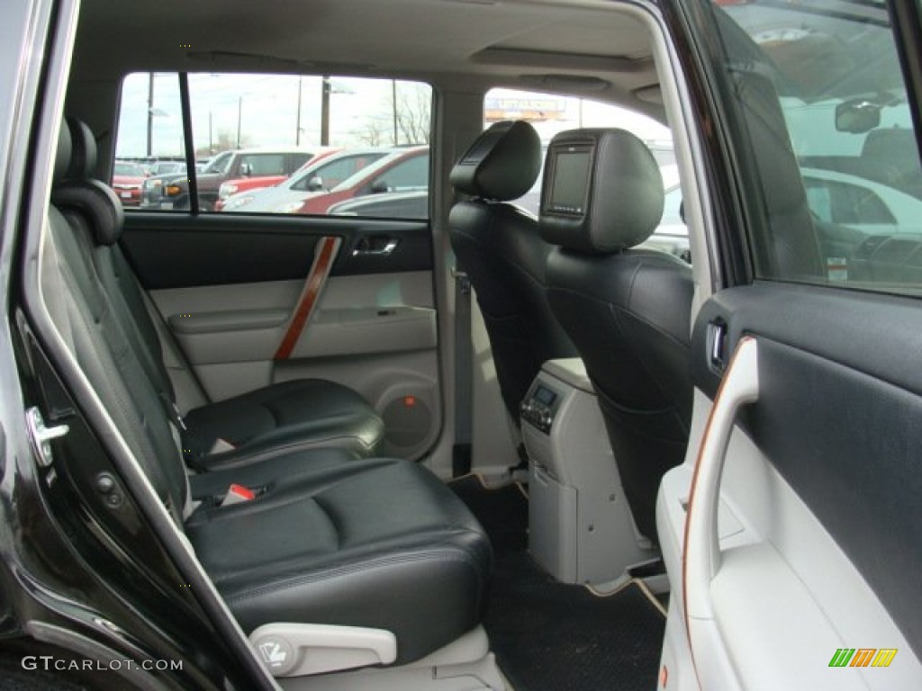 2010 Highlander Limited 4WD - Black / Black/Ash photo #12