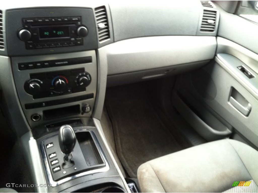 2005 Grand Cherokee Laredo 4x4 - Deep Beryl Green Pearl / Medium Slate Gray photo #12