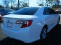 Super White - Camry SE Photo No. 3
