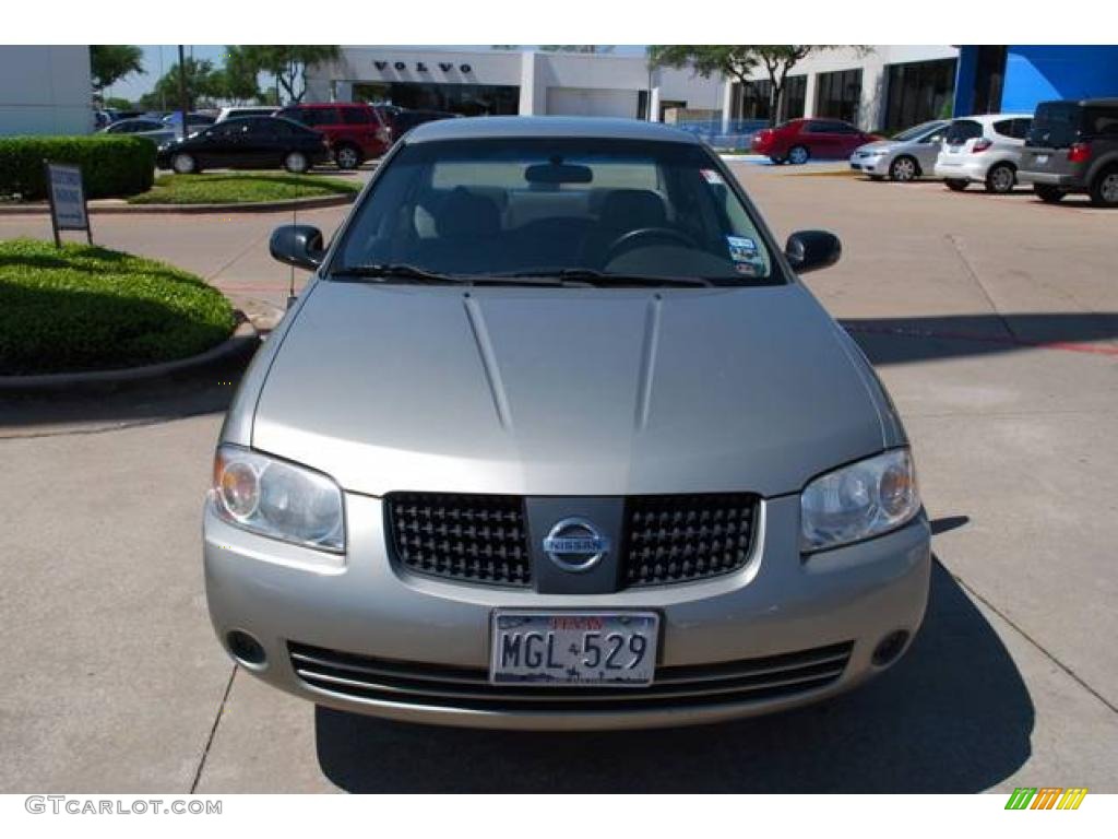 2004 Sentra 1.8 - Radium Gray / Taupe photo #2