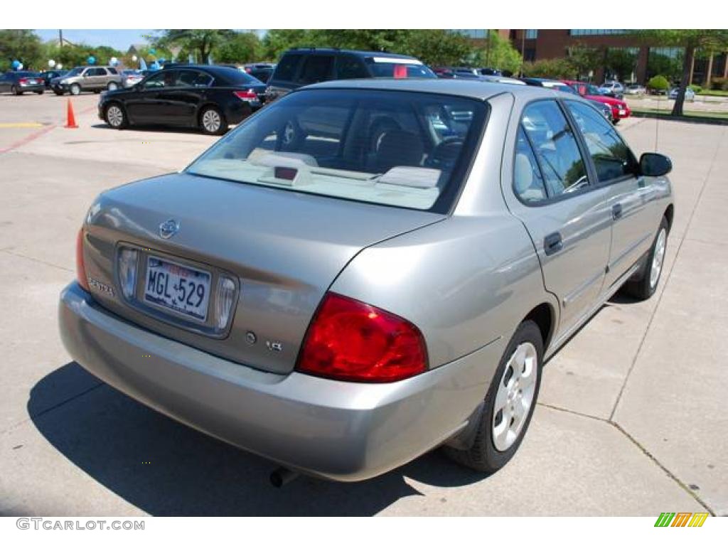 2004 Sentra 1.8 - Radium Gray / Taupe photo #7