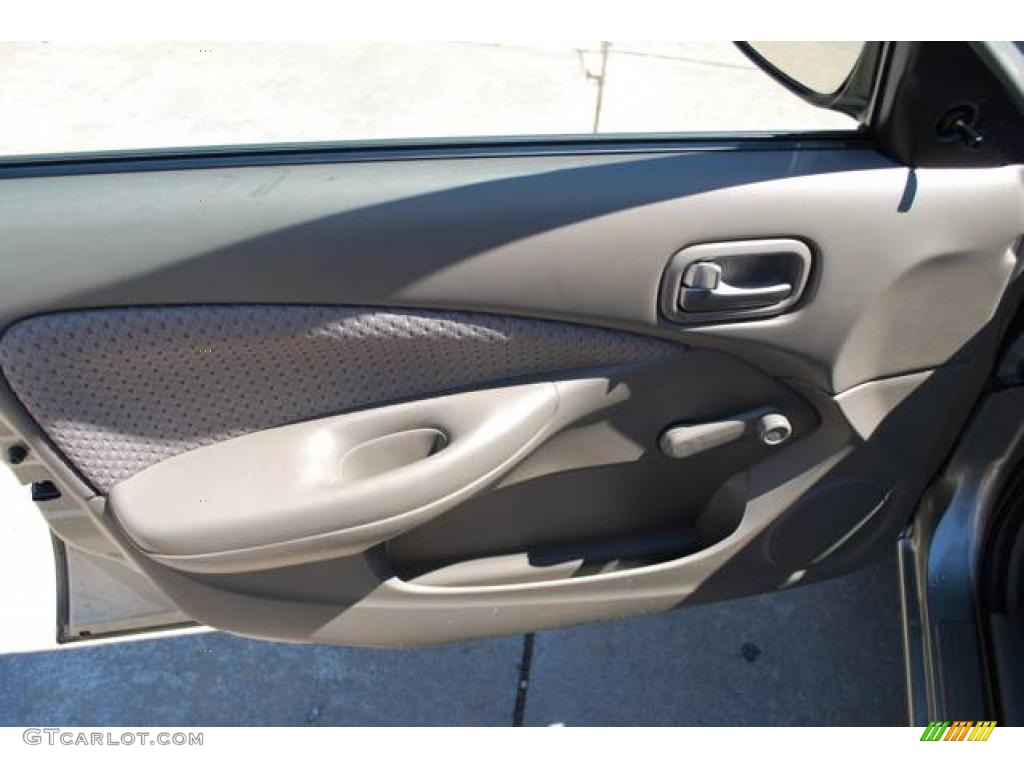 2004 Sentra 1.8 - Radium Gray / Taupe photo #11