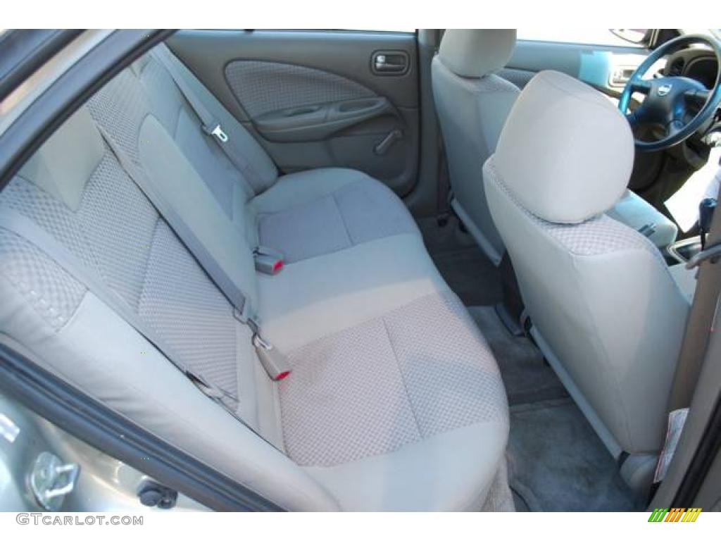 2004 Sentra 1.8 - Radium Gray / Taupe photo #28