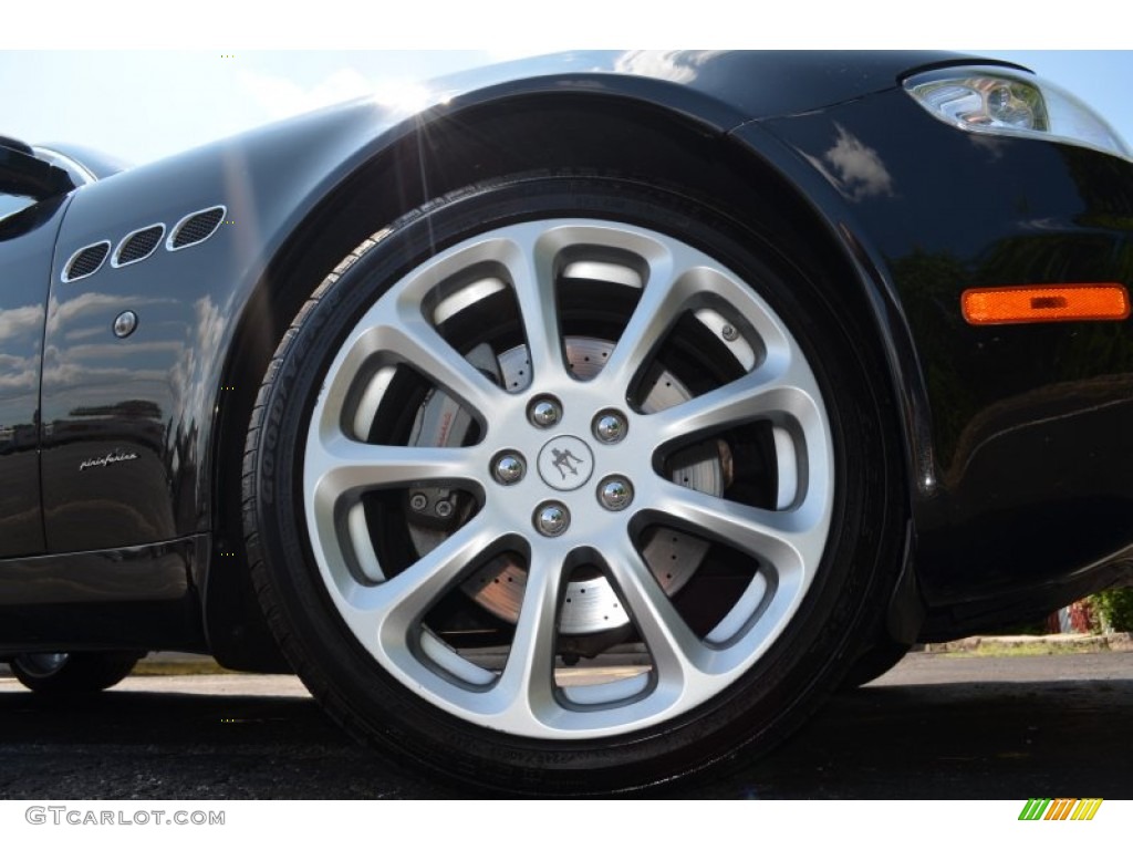2005 Maserati Quattroporte Standard Quattroporte Model Wheel Photos