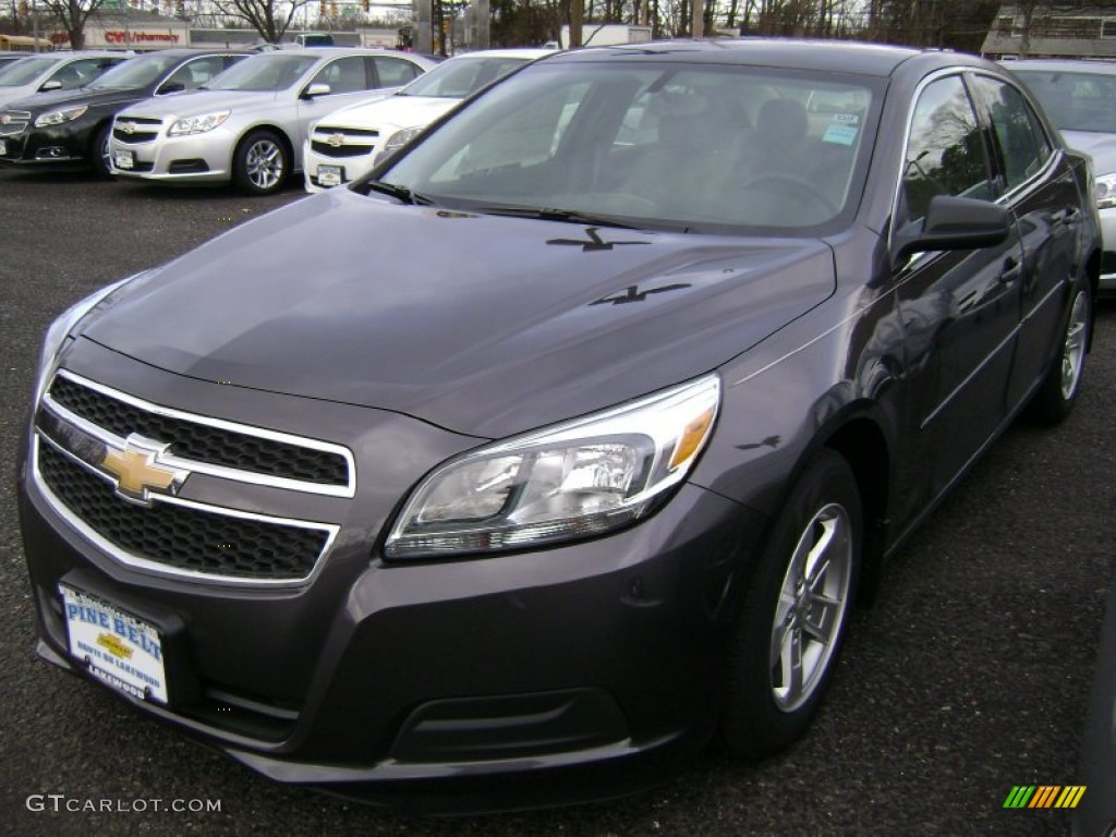 Taupe Gray Metallic Chevrolet Malibu