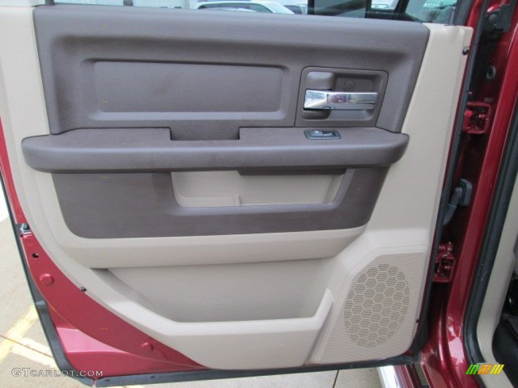 2012 Dodge Ram 2500 HD SLT Crew Cab 4x4 Light Pebble Beige/Bark Brown Door Panel Photo #76687915
