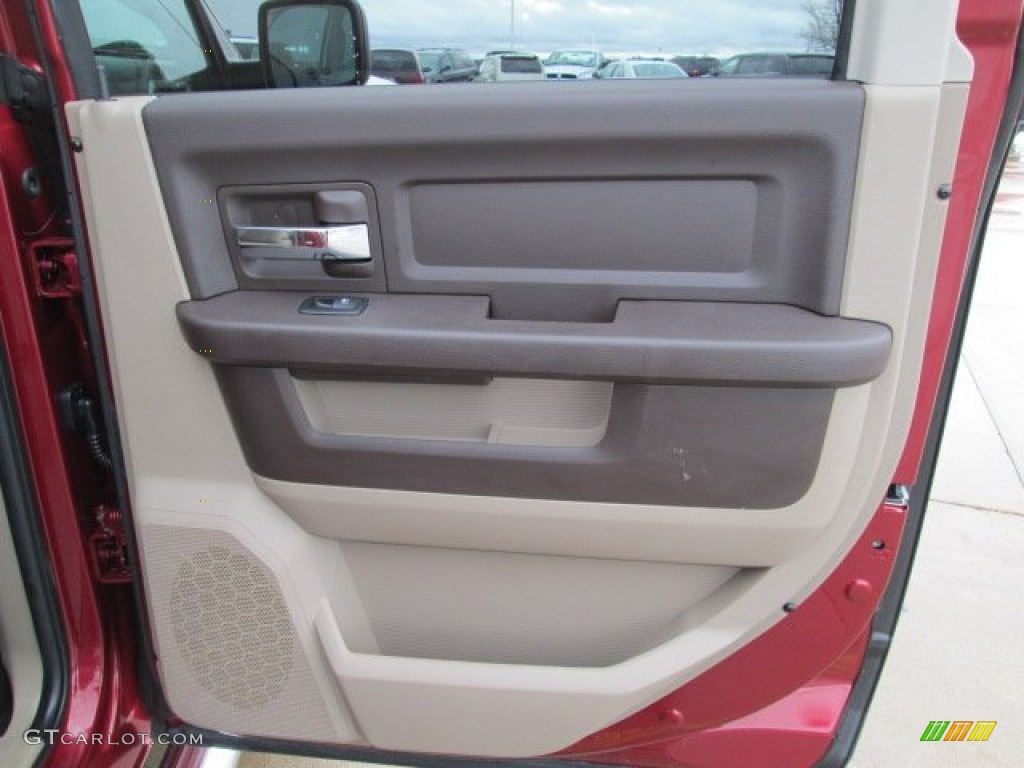 2012 Dodge Ram 2500 HD SLT Crew Cab 4x4 Light Pebble Beige/Bark Brown Door Panel Photo #76687936