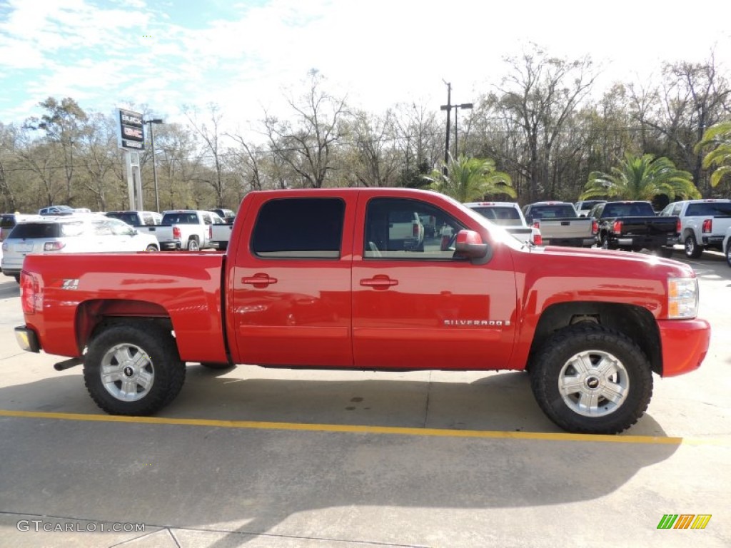 2008 Silverado 1500 LTZ Crew Cab 4x4 - Victory Red / Ebony photo #4