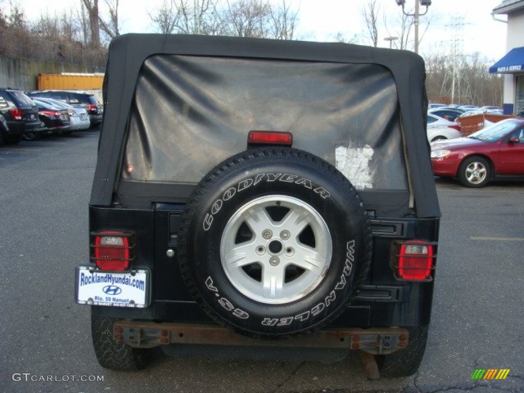 2004 Wrangler Sport 4x4 - Black / Dark Slate Gray photo #5