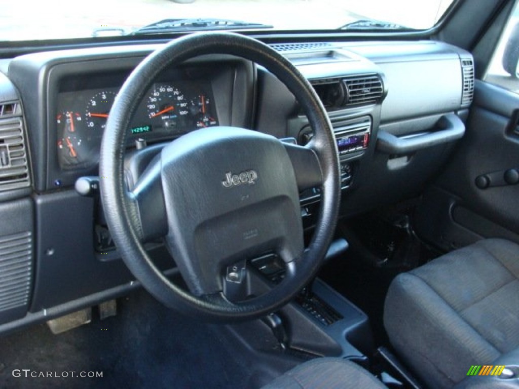 2004 Wrangler Sport 4x4 - Black / Dark Slate Gray photo #9