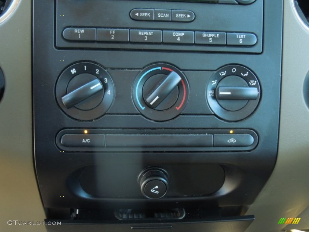 2004 Ford F150 XLT Regular Cab Controls Photo #76690122