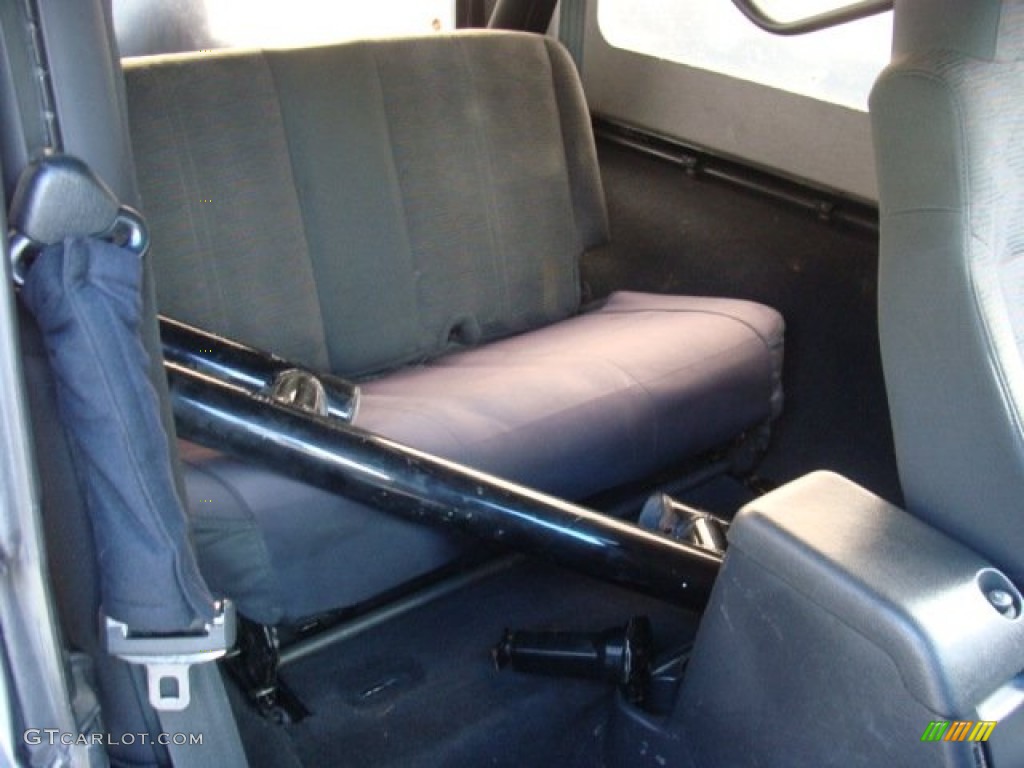 2004 Wrangler Sport 4x4 - Black / Dark Slate Gray photo #21