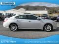 Radiant Silver - Maxima 3.5 SV Premium Photo No. 6